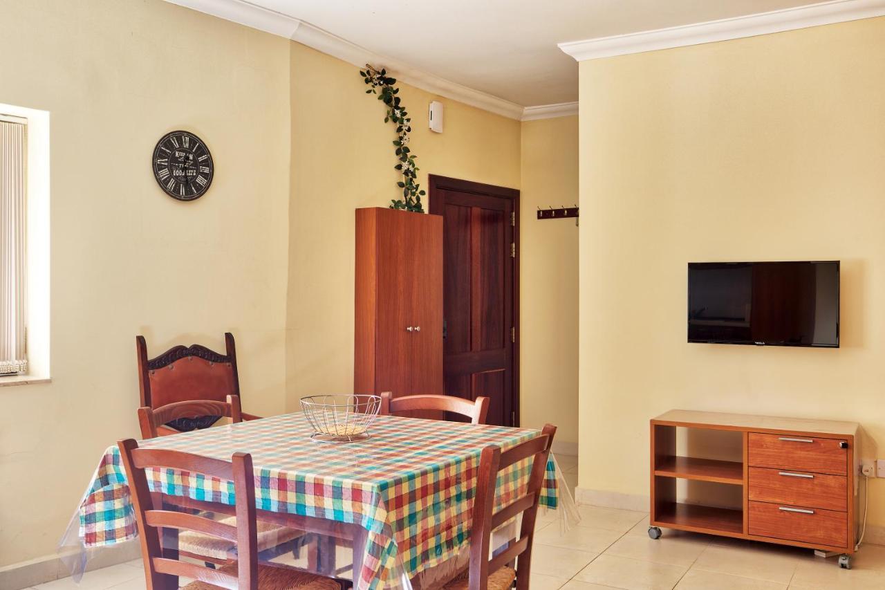 Ms26 - Spacious Maisonette By The Sea Marsaskala Bagian luar foto